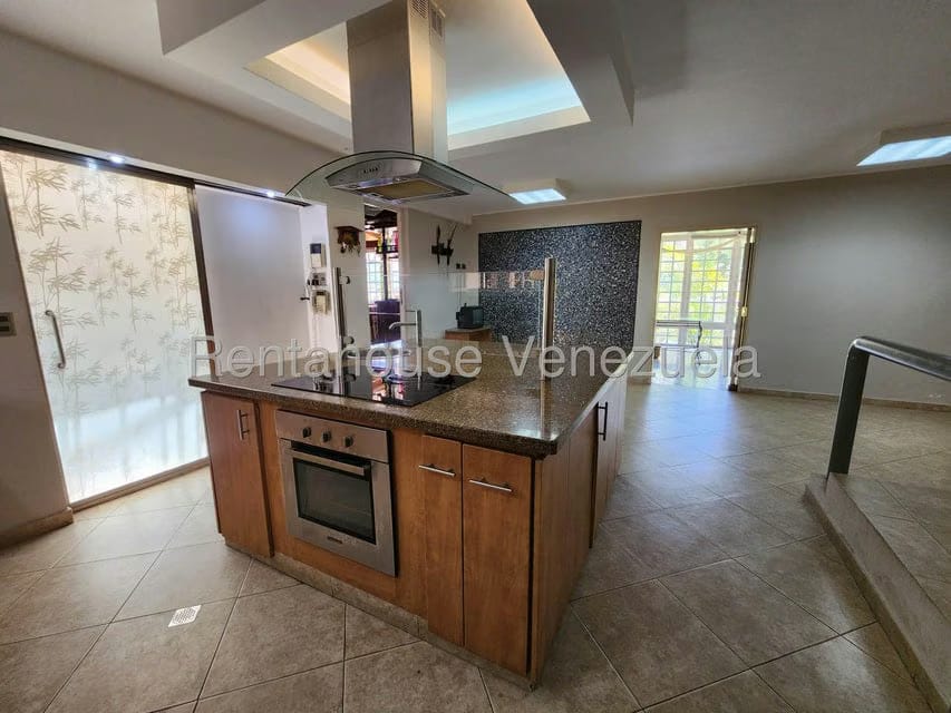 Casa (Multipes Niveles) en Venta en Colinas de Bello Monte, Distrito Metropolitano - 13