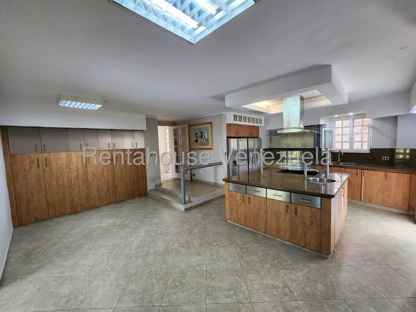 Casa (Multipes Niveles) en Venta en Colinas de Bello Monte, Distrito Metropolitano - 15