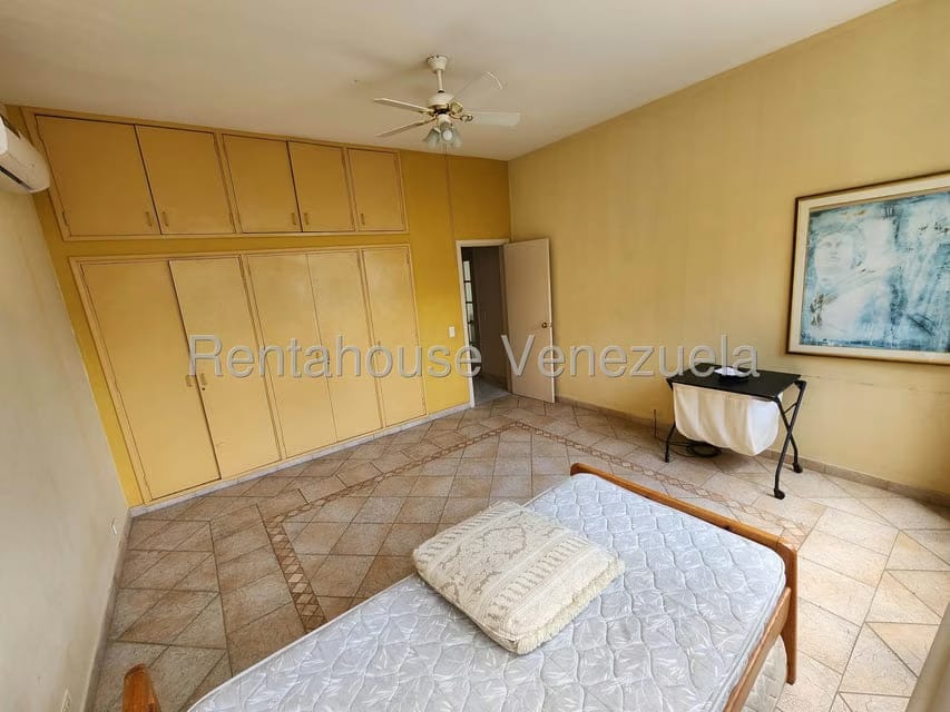 Casa (Multipes Niveles) en Venta en Colinas de Bello Monte, Distrito Metropolitano - 26