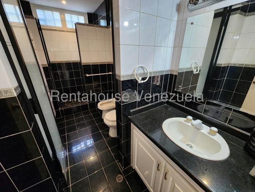 Casa (Multipes Niveles) en Venta en Colinas de Bello Monte, Distrito Metropolitano - 31