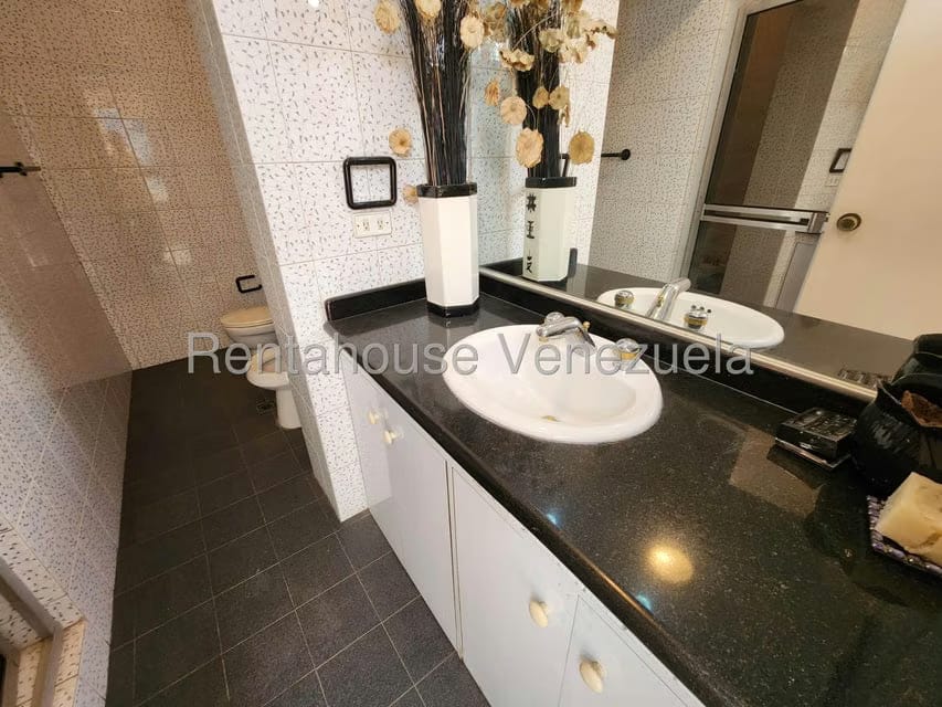 Casa (Multipes Niveles) en Venta en Colinas de Bello Monte, Distrito Metropolitano - 51