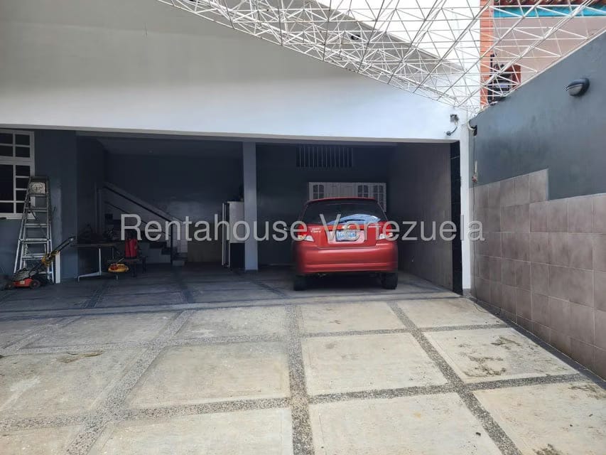 Casa (Multipes Niveles) en Venta en Colinas de Bello Monte, Distrito Metropolitano - 68