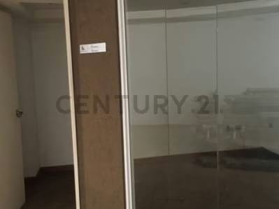 Excelente galpón en zona comercial de Chacao - 2