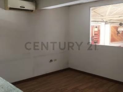 Excelente galpón en zona comercial de Chacao - 8