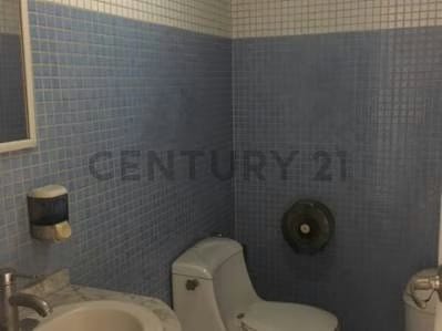 Excelente galpón en zona comercial de Chacao - 10