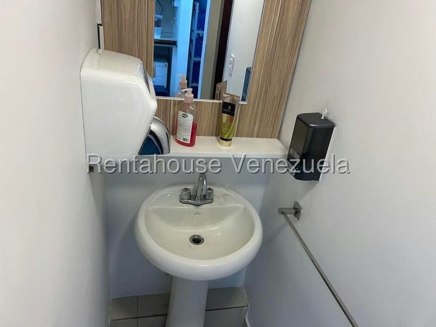 Comercial (Oficina) en Alquiler en Las Mercedes, Distrito Metropolitano - 16