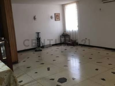 Versátil y amplia casa ideal para oficinas y/o uso residencial - 5