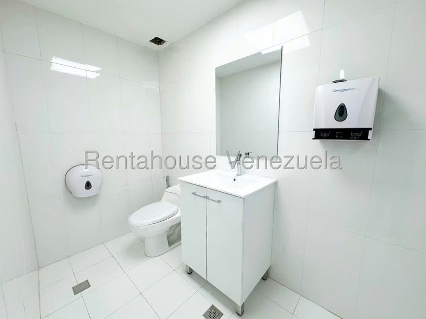 Comercial (Local Comercial) en Venta en Chacao, Distrito Metropolitano - 14