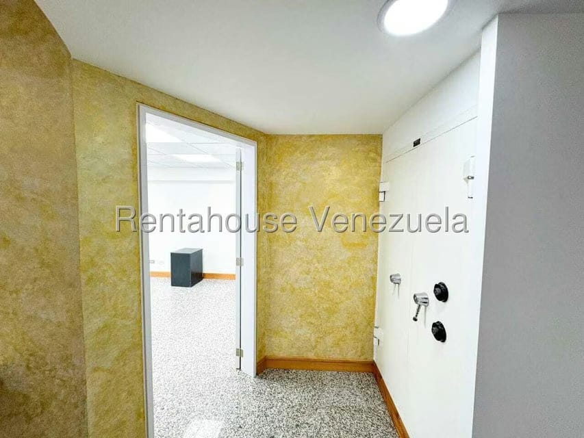 Comercial (Local Comercial) en Venta en Chacao, Distrito Metropolitano - 18