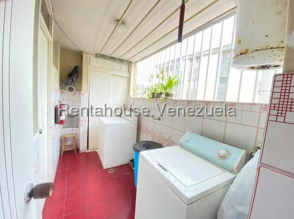 Apartamento (1 Nivel) en Venta en Cumbres de Curumo, Distrito Metropolitano - 11