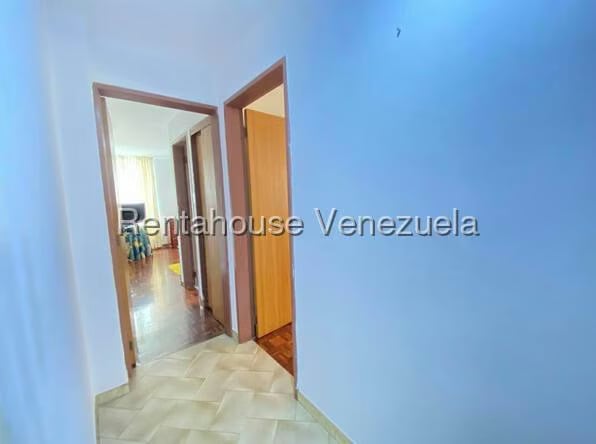 Apartamento (1 Nivel) en Venta en Cumbres de Curumo, Distrito Metropolitano - 12