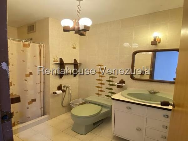 Apartamento (1 Nivel) en Venta en Cumbres de Curumo, Distrito Metropolitano - 19