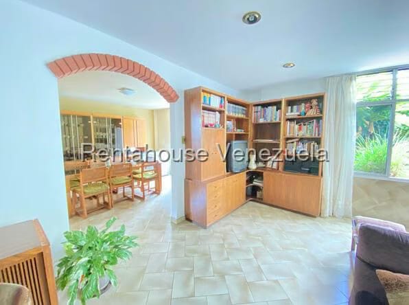 Apartamento (1 Nivel) en Venta en Cumbres de Curumo, Distrito Metropolitano - 6