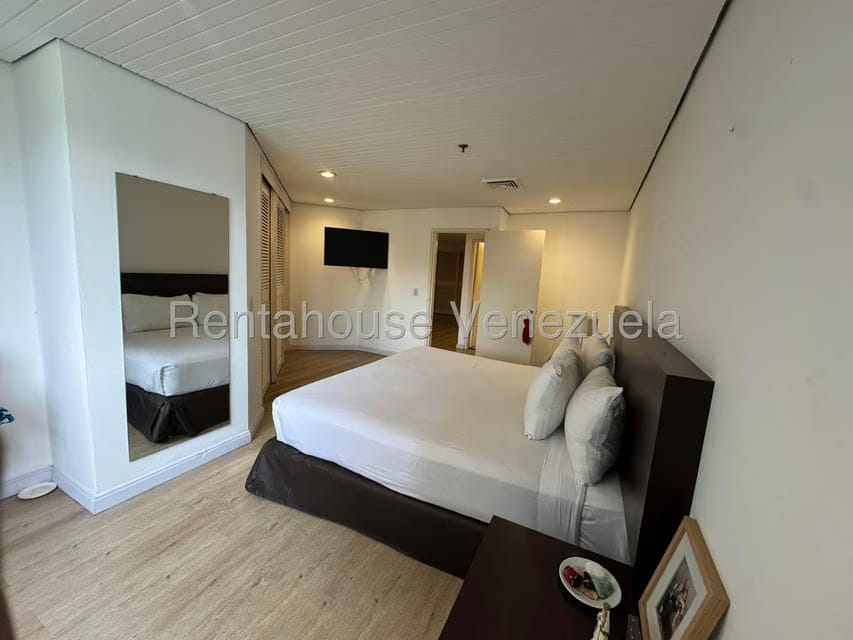 Apartamento (1 Nivel) en Alquiler en Chacao, Distrito Metropolitano - 18
