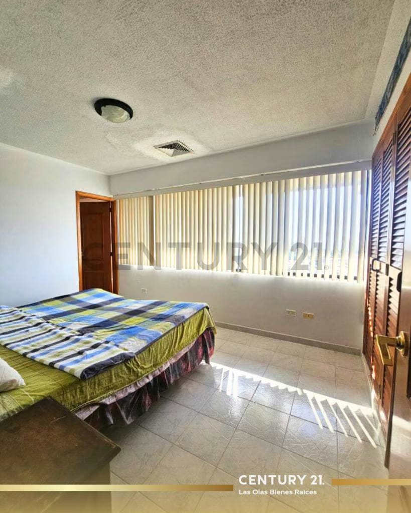 PH duplex a remodelar en el Conjunto Residencial Ikabaru, Lechería Anzoátegui - 6