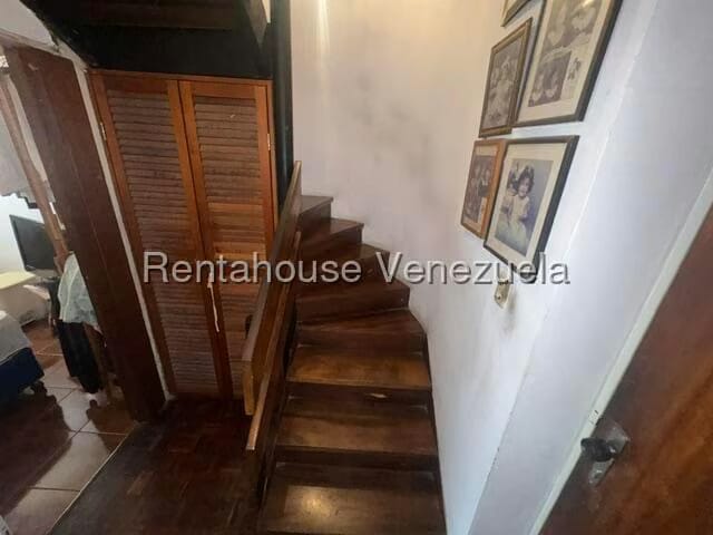 Apartamento (Duplex) en Venta en Santa Monica, Distrito Metropolitano - 9