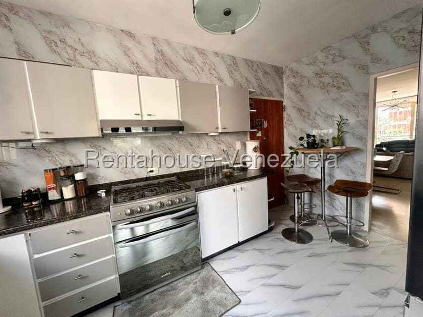 Apartamento (1 Nivel) en Venta en San Bernardino, Distrito Metropolitano - 13