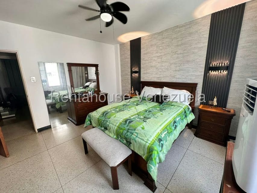 Apartamento (1 Nivel) en Venta en San Bernardino, Distrito Metropolitano - 20