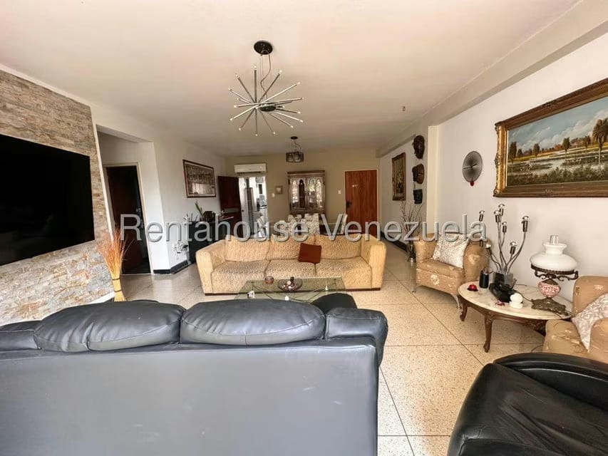 Apartamento (1 Nivel) en Venta en San Bernardino, Distrito Metropolitano - 3