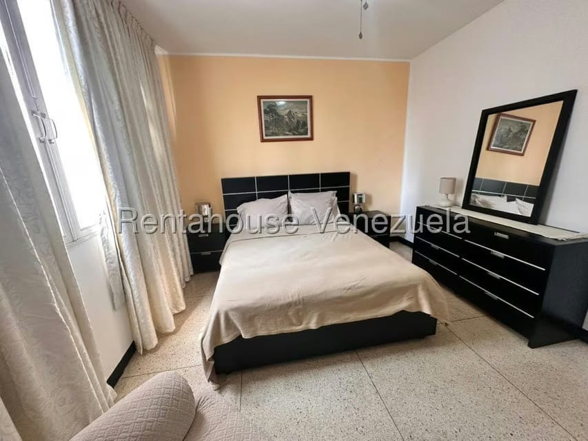 Apartamento (1 Nivel) en Venta en San Bernardino, Distrito Metropolitano - 25