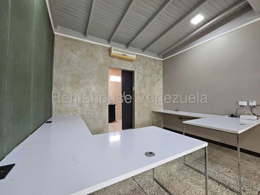 Comercial (Oficina) en Alquiler en Del Este, Lara - 11