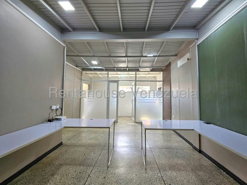 Comercial (Oficina) en Alquiler en Del Este, Lara - 14