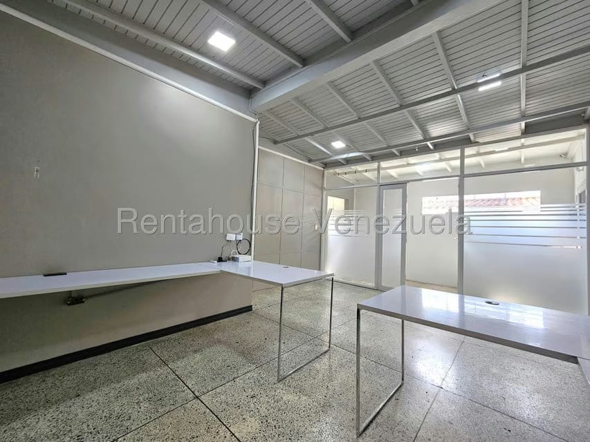 Comercial (Oficina) en Alquiler en Del Este, Lara - 15