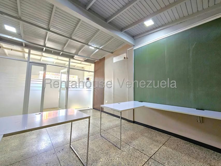 Comercial (Oficina) en Alquiler en Del Este, Lara - 16