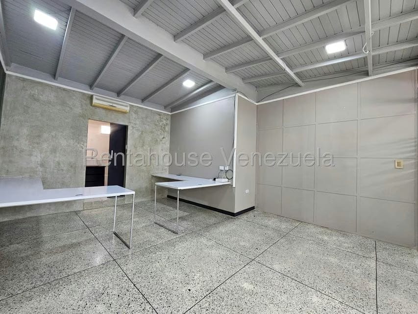 Comercial (Oficina) en Alquiler en Del Este, Lara - 8