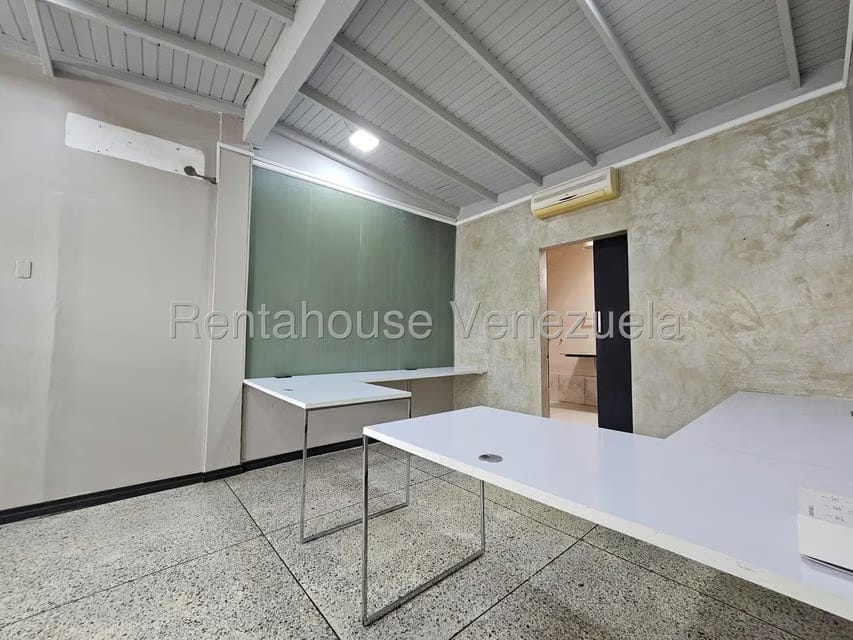 Comercial (Oficina) en Alquiler en Del Este, Lara - 9