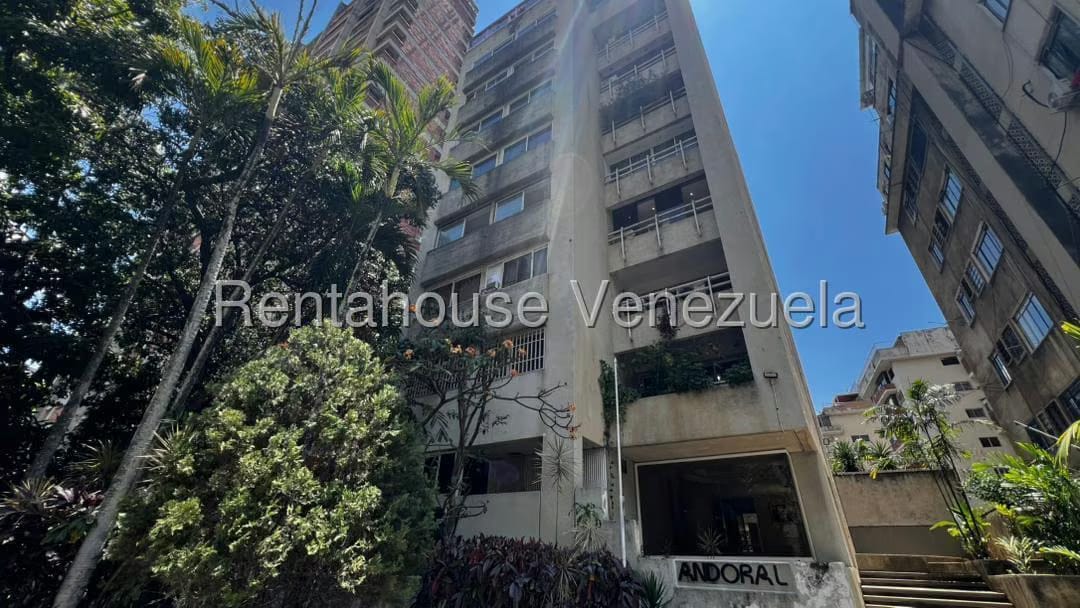 Apartamento (1 Nivel) en Alquiler en La Florida, Distrito Metropolitano
