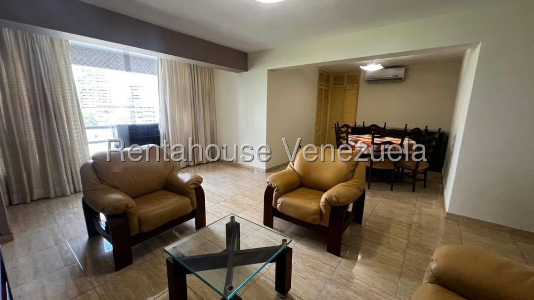 Apartamento (1 Nivel) en Alquiler en La Florida, Distrito Metropolitano - 3