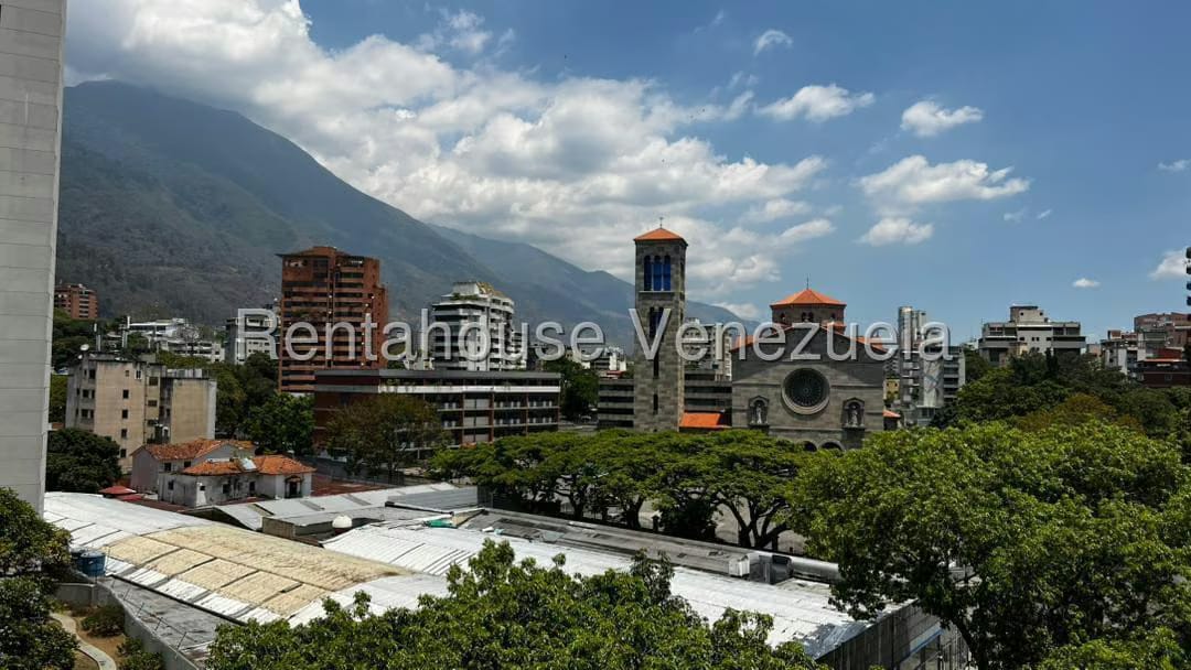 Apartamento (1 Nivel) en Alquiler en La Florida, Distrito Metropolitano - 6