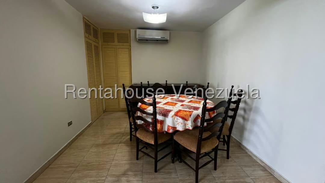 Apartamento (1 Nivel) en Alquiler en La Florida, Distrito Metropolitano - 9
