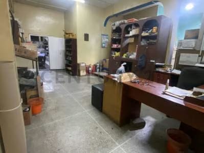 En Venta Galpón en Catia. Gato Negro - 7