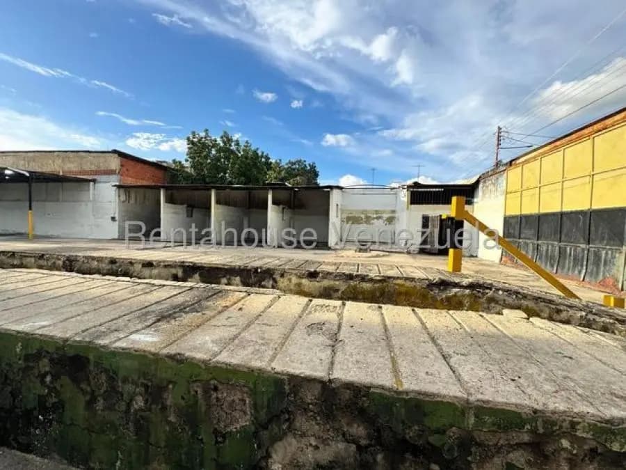 Galpon en Venta en san jose Maracay - 2