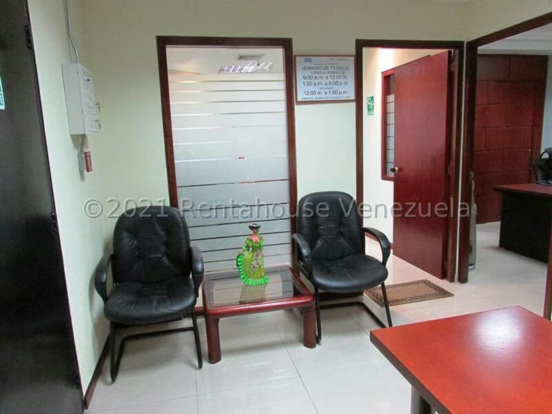 Comercial (Oficina) en Venta en Prados del Este, Distrito Metropolitano - 3