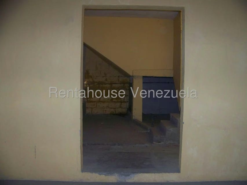 Comercial (Galpon - Deposito) en Alquiler en Las Barrancas, Miranda - 13