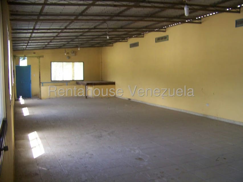 Comercial (Galpon - Deposito) en Alquiler en Las Barrancas, Miranda - 3