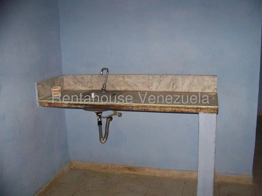 Comercial (Galpon - Deposito) en Alquiler en Las Barrancas, Miranda - 22