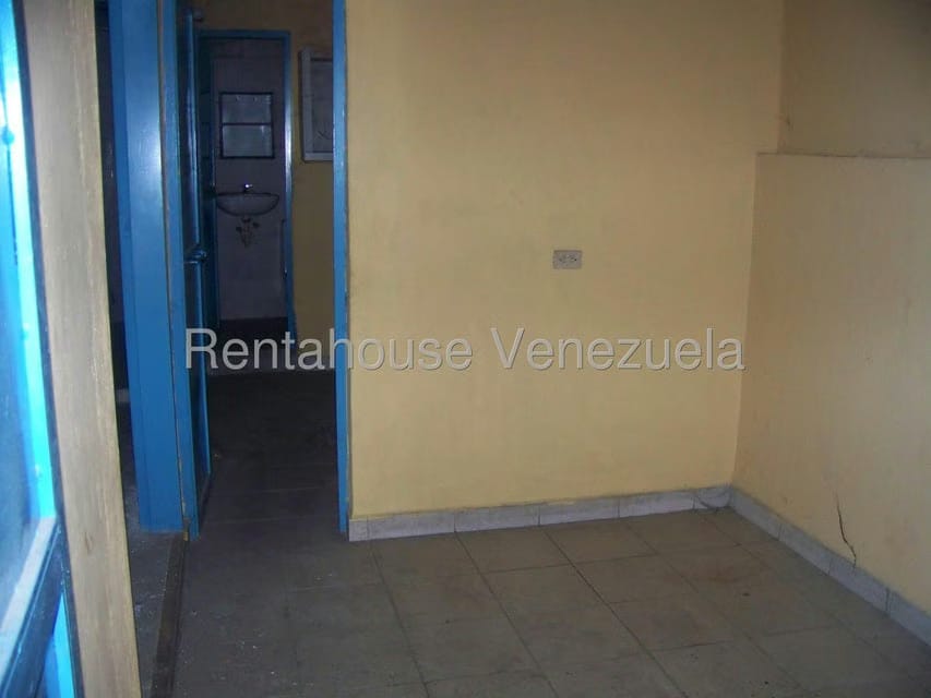 Comercial (Galpon - Deposito) en Alquiler en Las Barrancas, Miranda - 27