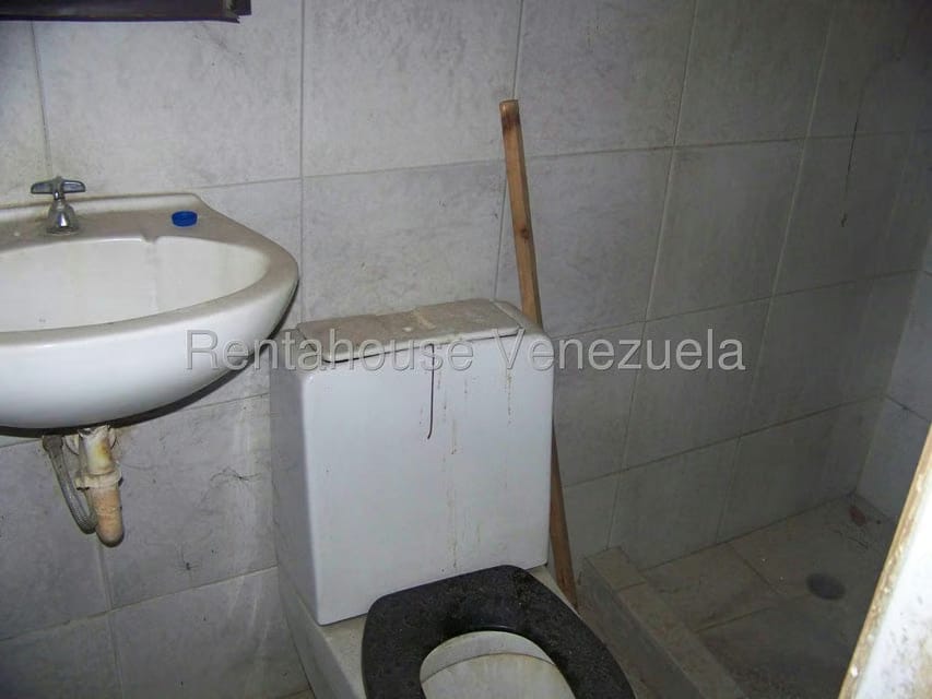 Comercial (Galpon - Deposito) en Alquiler en Las Barrancas, Miranda - 28