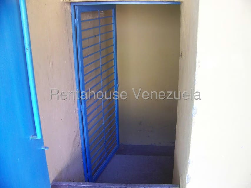 Comercial (Galpon - Deposito) en Alquiler en Las Barrancas, Miranda - 35