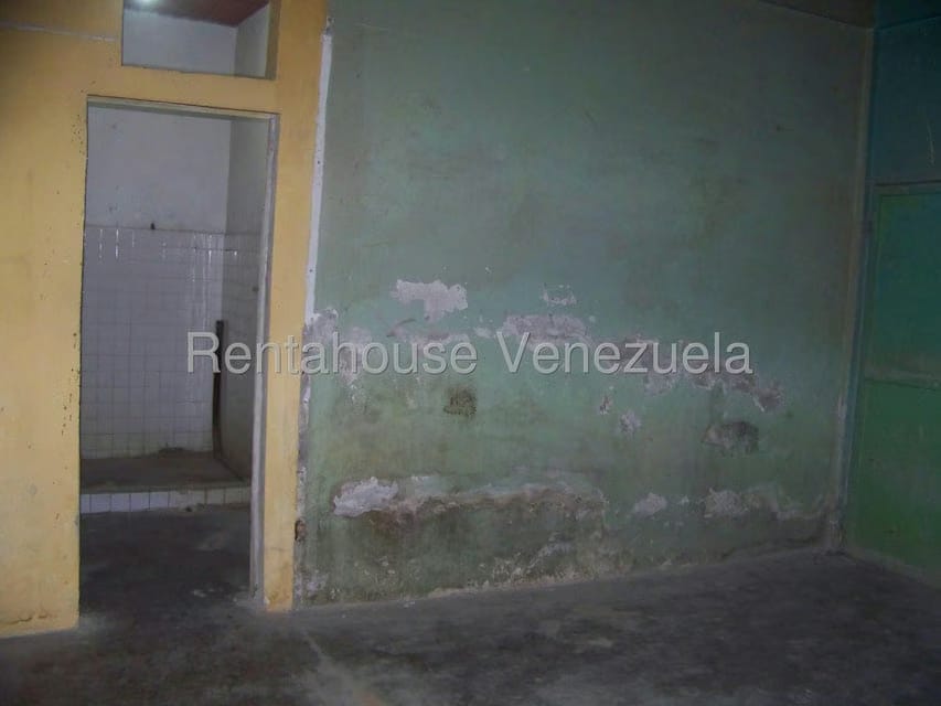 Comercial (Galpon - Deposito) en Alquiler en Las Barrancas, Miranda - 38