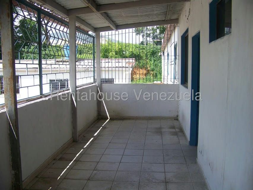 Comercial (Galpon - Deposito) en Alquiler en Las Barrancas, Miranda - 5