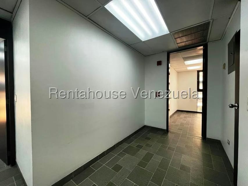 Comercial (Oficina) en Venta en Los Samanes, Distrito Metropolitano - 15