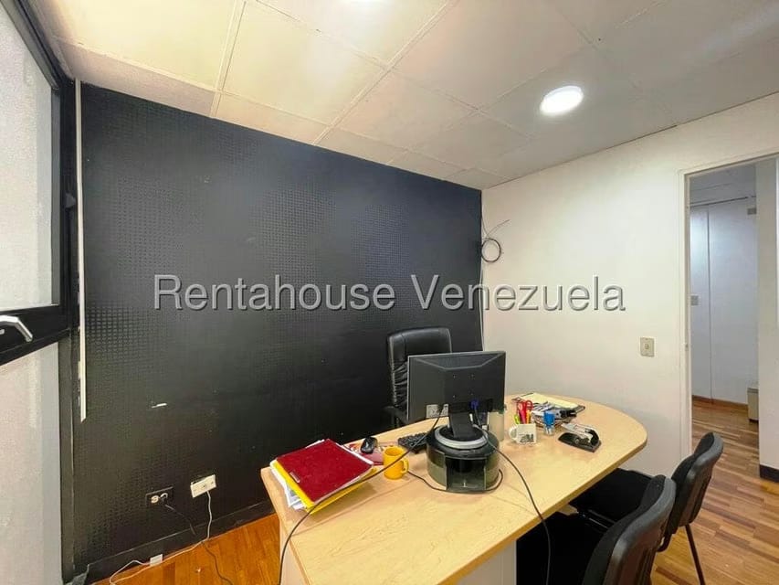 Comercial (Oficina) en Venta en Los Samanes, Distrito Metropolitano - 30