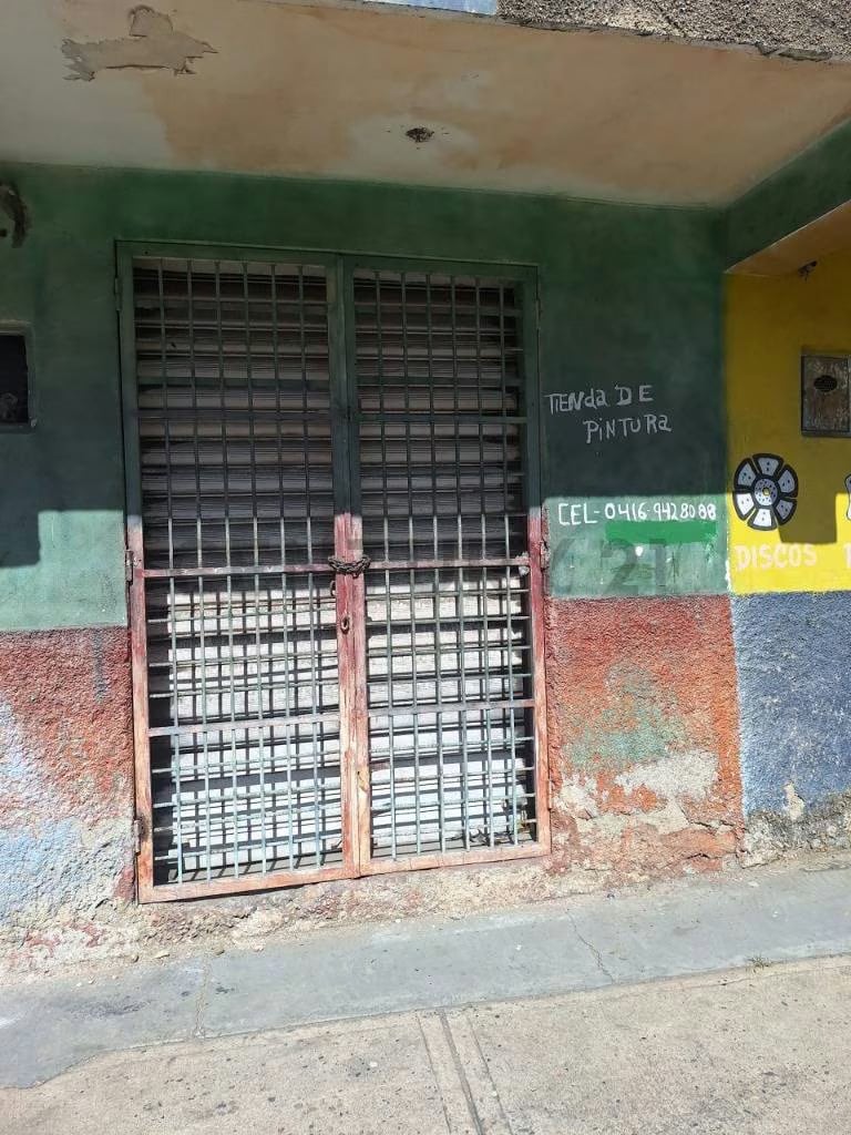 Venta de Locales Comerciales a Pie de Calle - 7