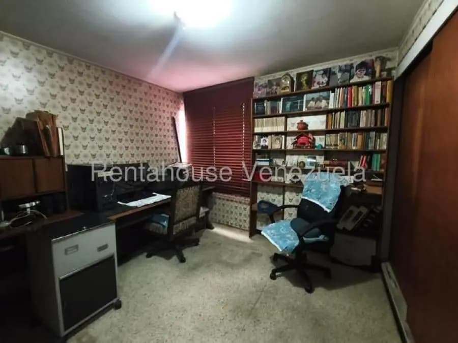Apartamento en Venta en el bosque Caracas - 2