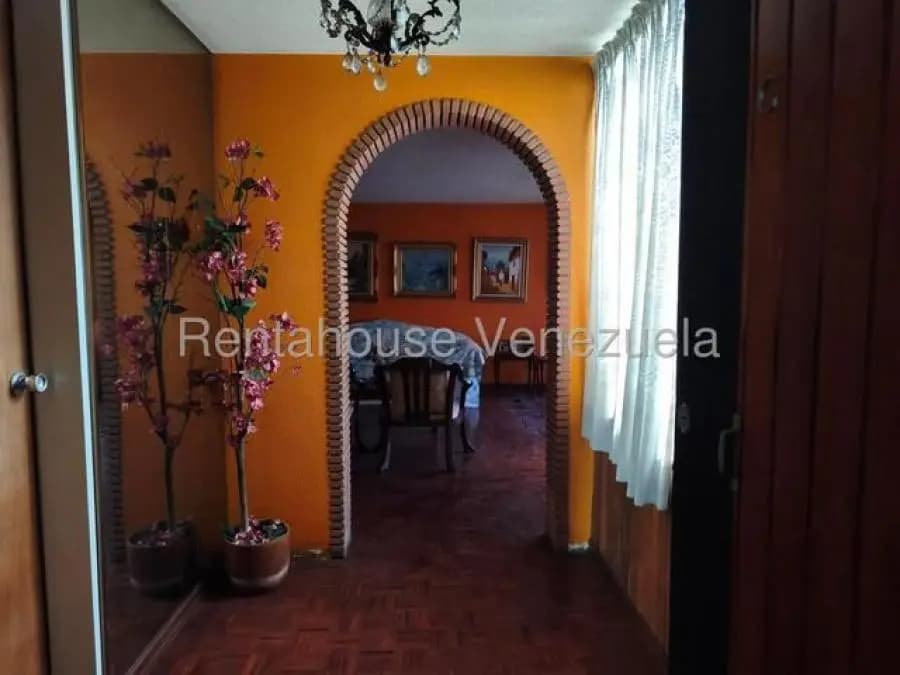 Apartamento en Venta en el bosque Caracas - 4